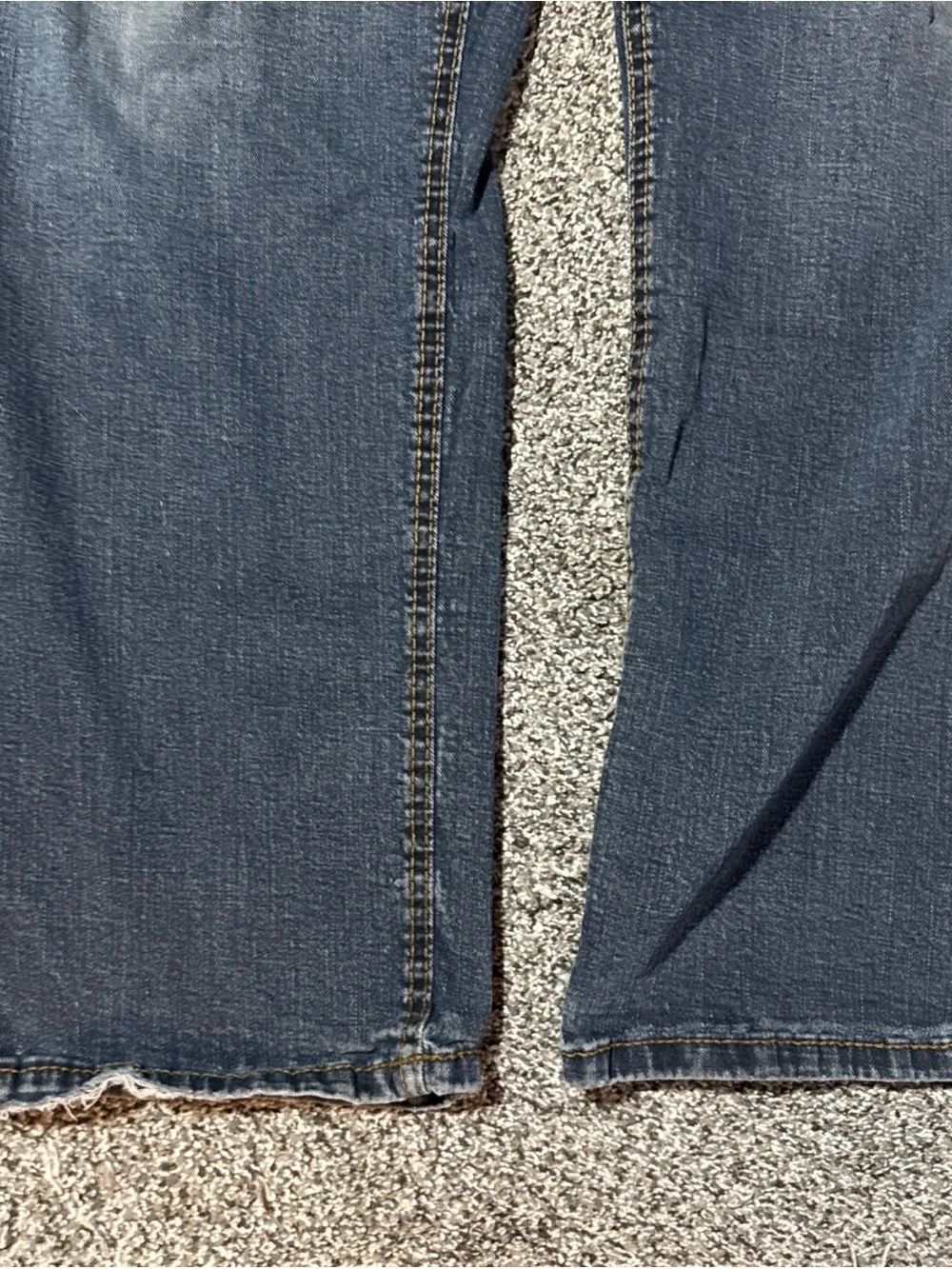 Urban Star Men’s Jeans Medium Wash Blue 38x30 Well-worn Threadbare